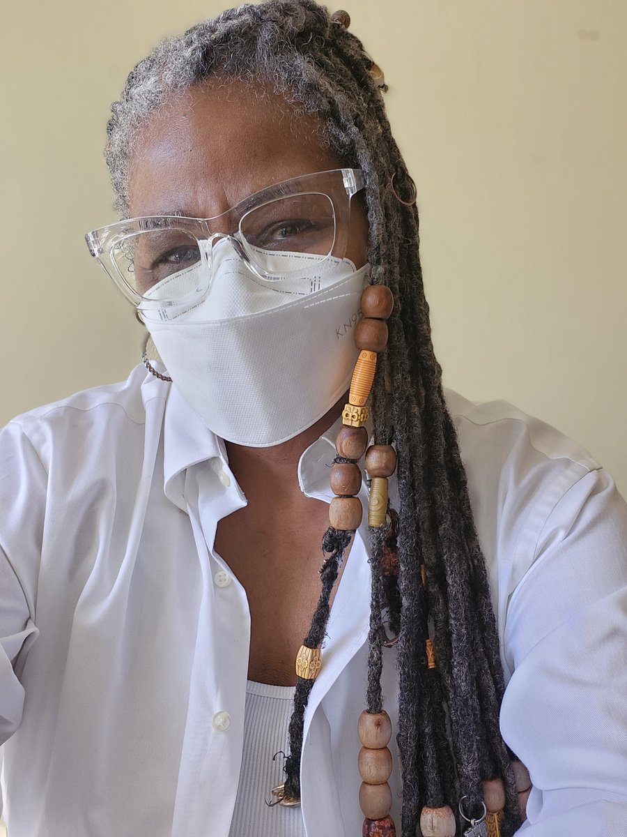 DrMarjorieRobe1's tweet image. Sending positive vibes to everyone today especially my #LongCovid community ✨️and still #masking community ✨️ ❤️ 
We all in this thing called life together no matter what THEY want folks to believe 💯