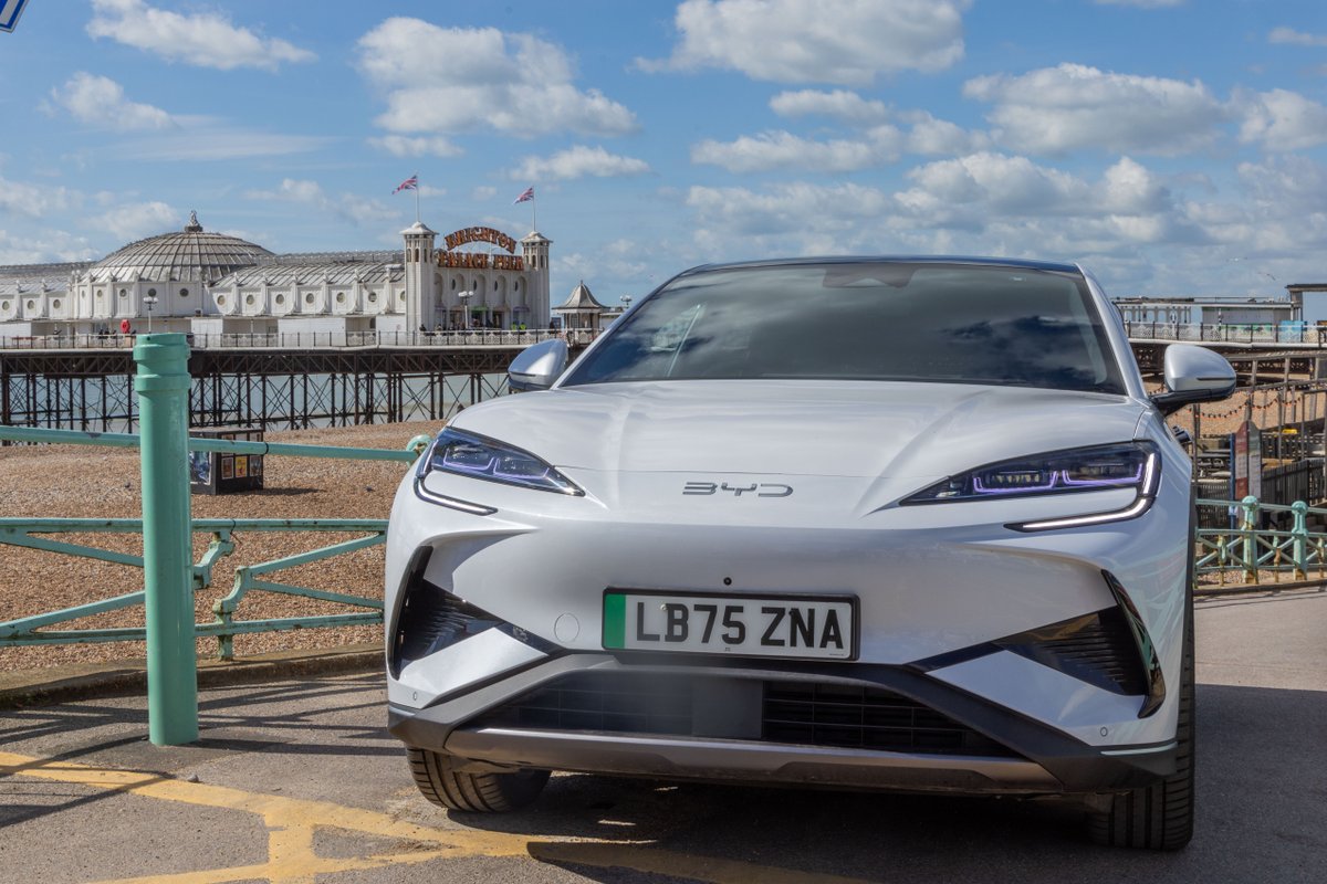 ebMotoring's tweet photo. 🚗⚡ A fantastic turnout at the Electra Connect: Charge &amp; Drive Event in Brighton, where EMC was proud to be the main sponsor!

Missed it? Read more here 👉 https://t.co/ysh5ckwt8M

[Photo © by David McHugh / Brighton Pictures]

#brighton https://t.co/GN4AxGsLPy