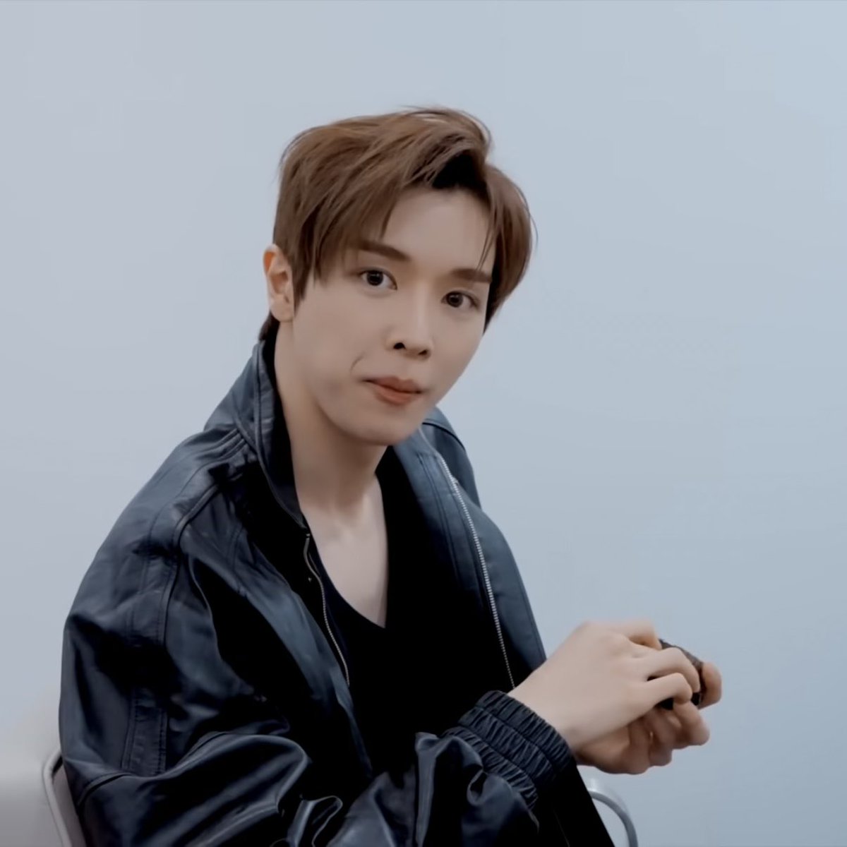 너무 큰데 너무너무 작아보이고 귀엽고 소중해ㅐ