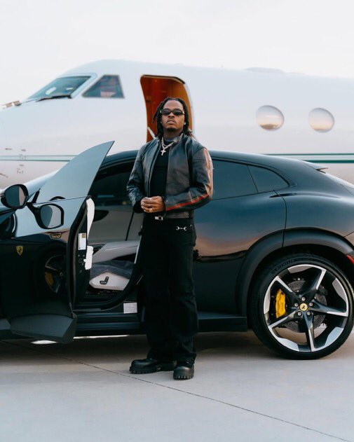 kibriskumar's tweet image. Rapçi #Gunna, yakın arkadaşlarına 12 adet #Ferrari hediye etti.

• Toplam maliyetin 2 milyon dolar olduğu tahmin ediliyor.