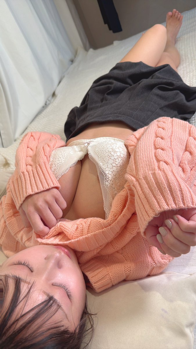 まりの tweet media