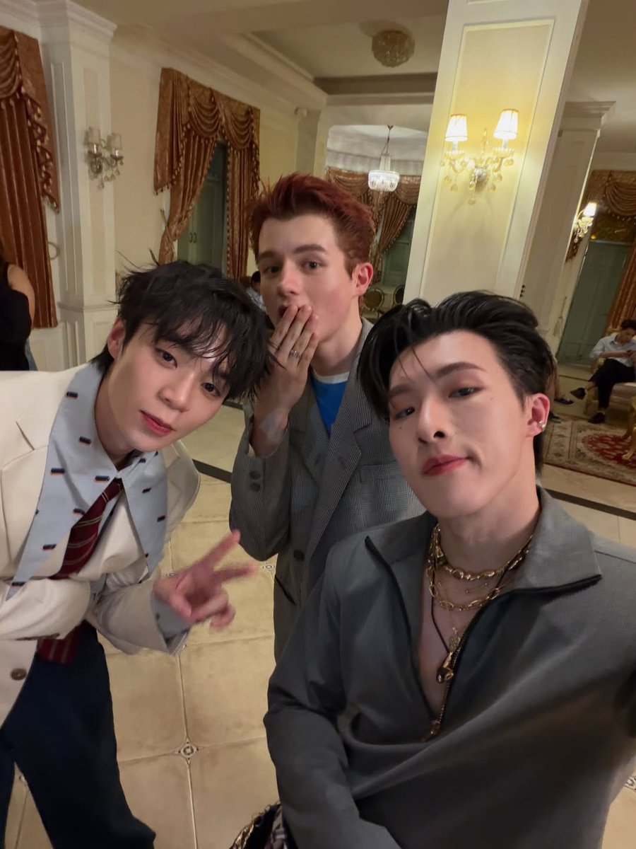 sasi_puiz tweet media