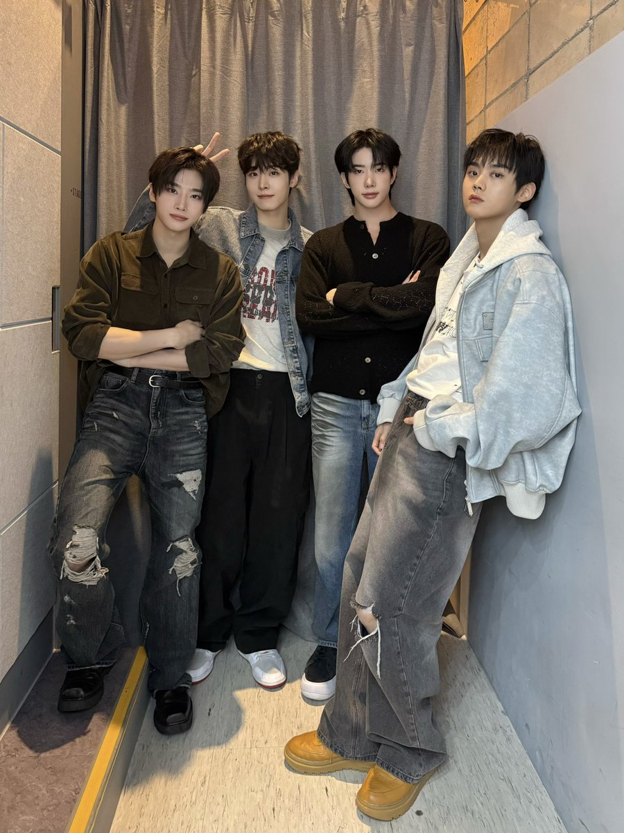 ONE PACT tweet media