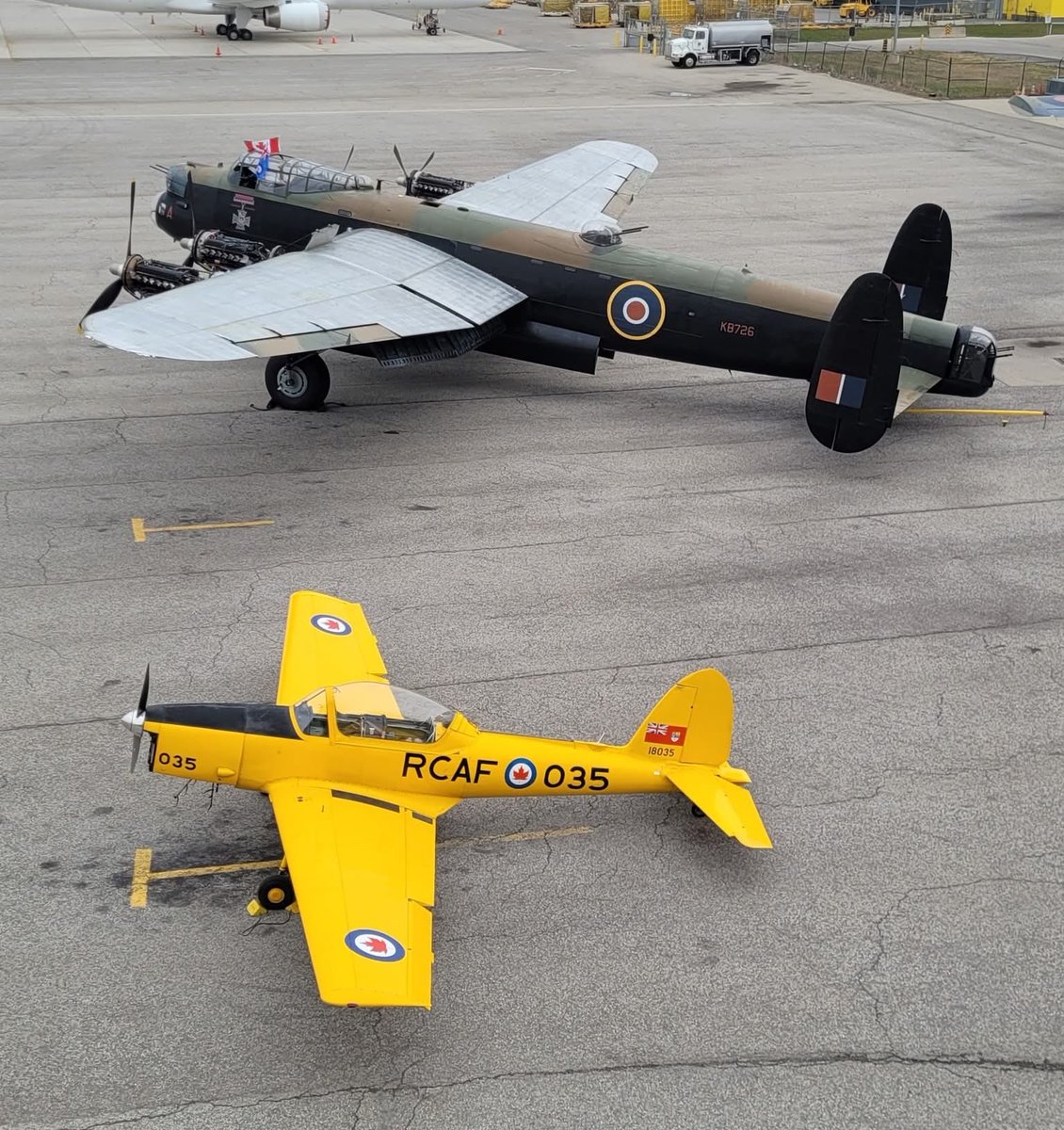 CWHM's tweet image. Today is a great day to shuffle a few aircraft around in the hangar.
#avgeek