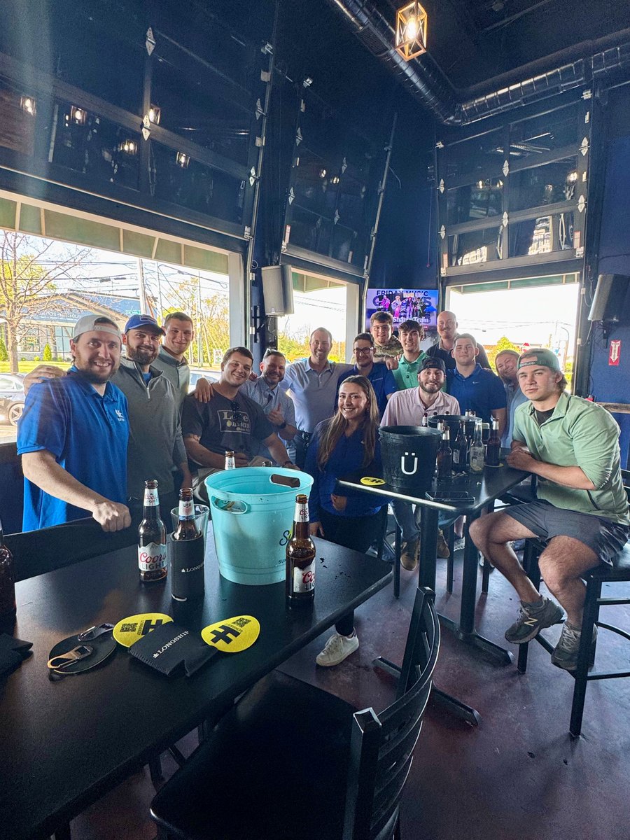 LongshipLex's tweet photo. Team Bravo wrapped up Q1 the right way last night with a well-earned Happy Hour! 🍻

Cheers to a strong start to 2026 and the hard work, hustle, and teamwork that made it happen.

#longship #lifeatlongship #jointheship #teambravo #happyhour https://t.co/AAIqz1s4dK