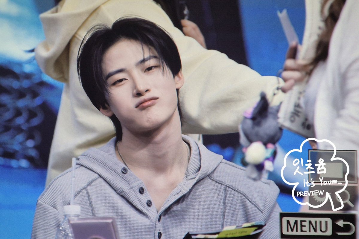 잇츠윰 tweet media