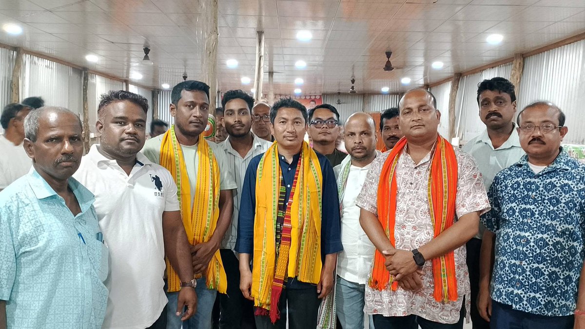 jtnladakh's tweet photo. Interacted with party karyakartas at the Kanchanpur Mandal office, reviewed key aspects of election preparedness in North Tripura. Hon’ble MLA, Mandal & District leadership, Booth Presidents and dedicated karyakartas were also present.
#Vote4BJP #Vote4Development #TTAADCElection https://t.co/NTFRkROoYn