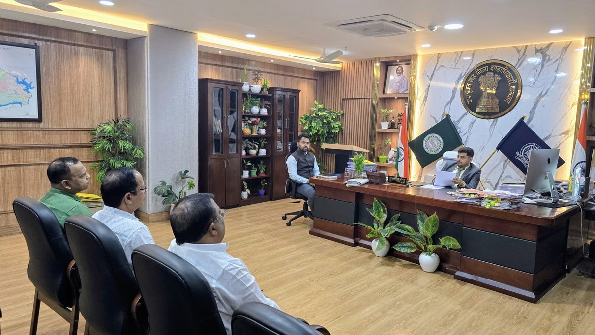 AaryaaNewsIndia's tweet image. सुपर स्पेशियलिटी सेंटर के संचालन के लिए बैठक संपन्न।

पूरी जानकारी दिए हुए लिंक पर ➡️ aaryaanews.com/jharkhand/meet…

#AryaGroup #AaryaaDigitalOtt #AaryaaNews