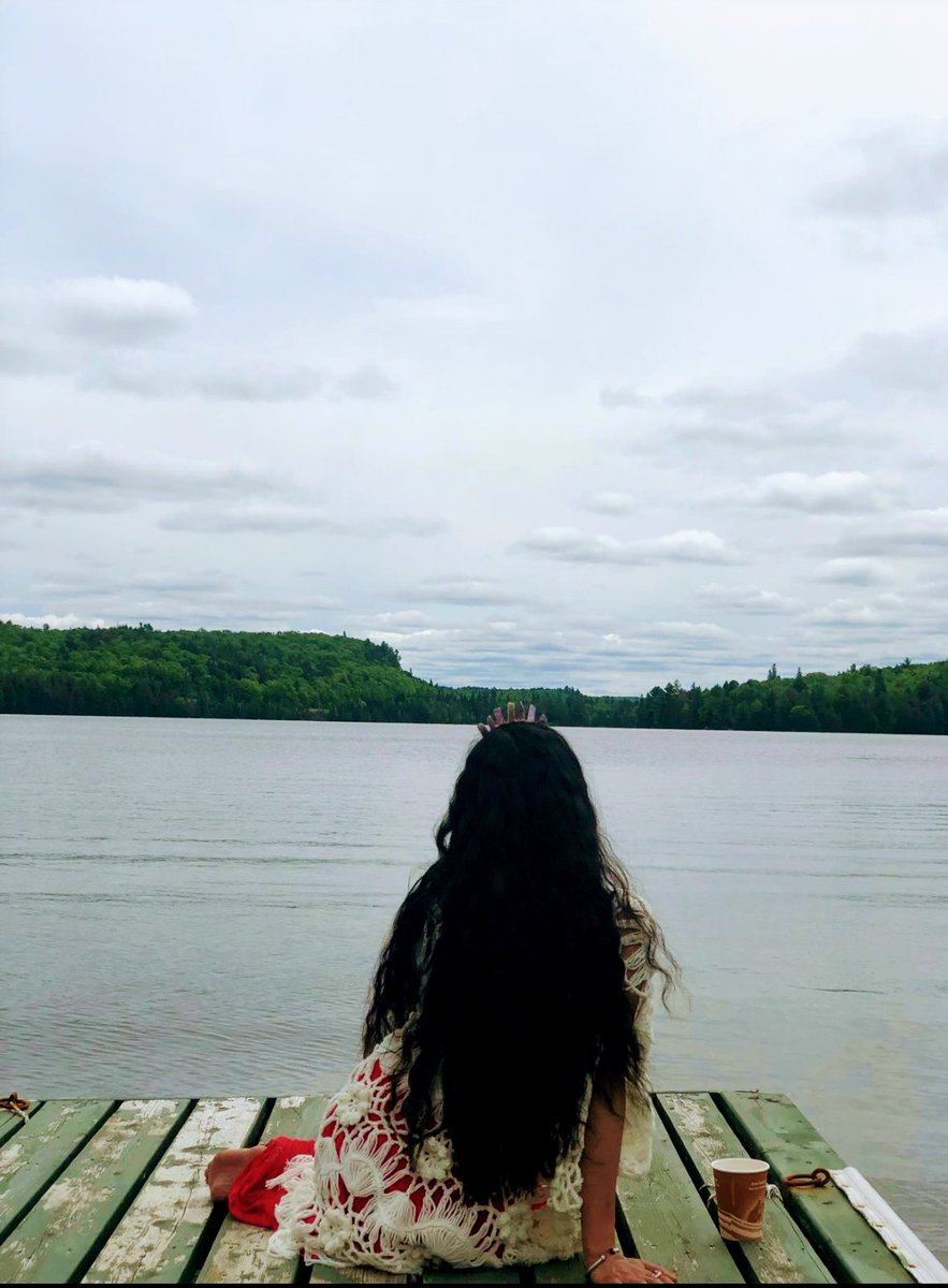 IndianBeauty143's tweet photo. Daydreaming about a beachside bungalow with fruit trees, coconut tree, veggie garden & rescue animals who know only peace & love. #SimpleLife #simplePleasures #richinlife https://t.co/DMUtSxgBgP
