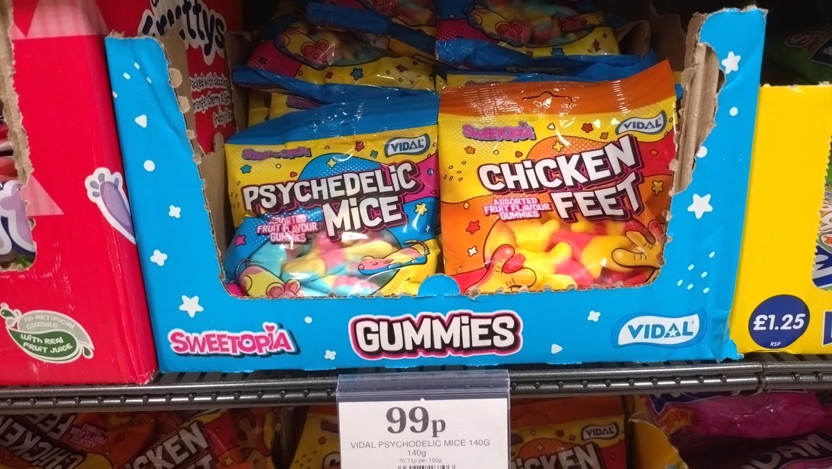 clear3st's tweet photo. I might need to try these out😄😋
#Gums #Vidal #HomeBargains #Clear3stSpy https://t.co/MpgjiTEV9t