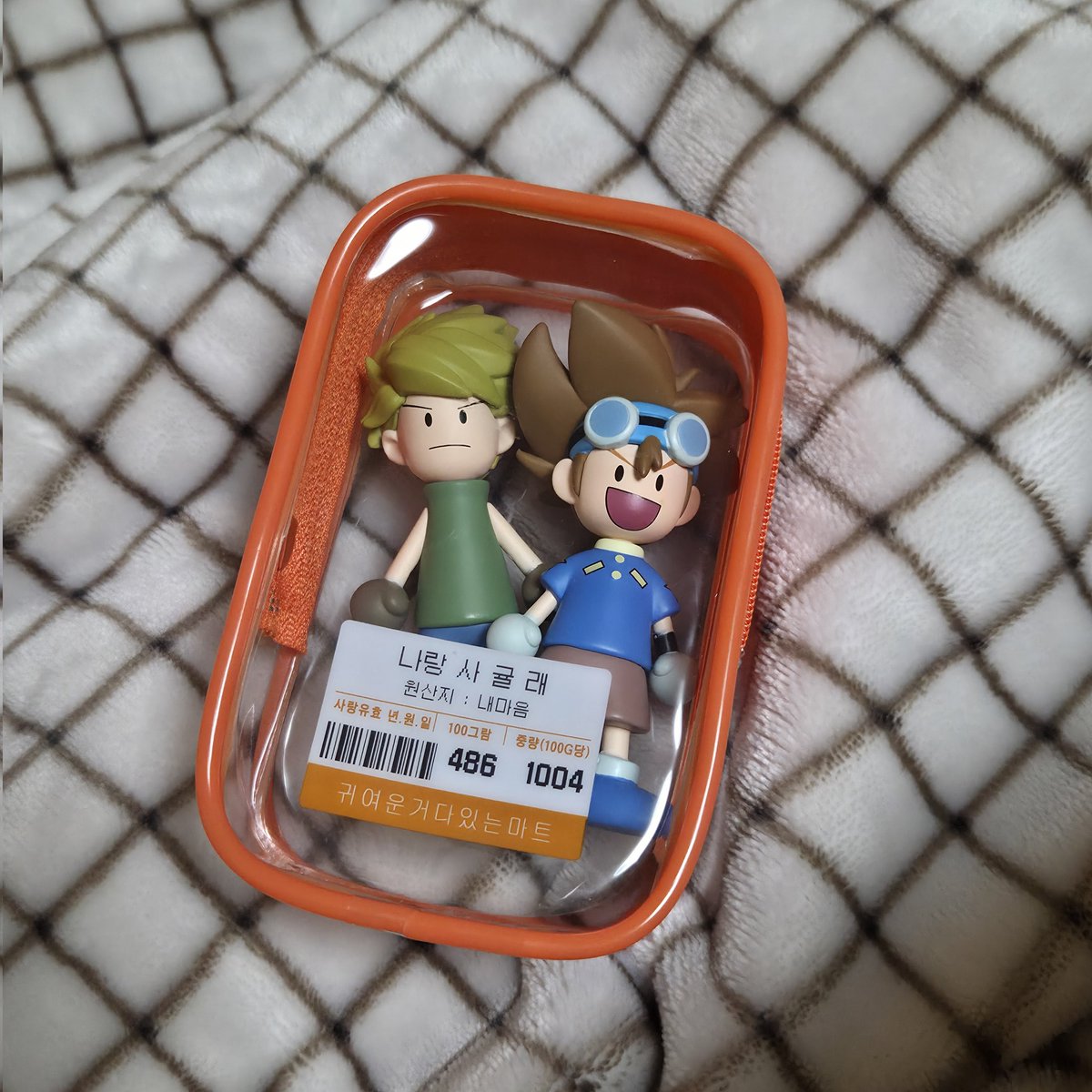 동(🏝)틈 tweet media