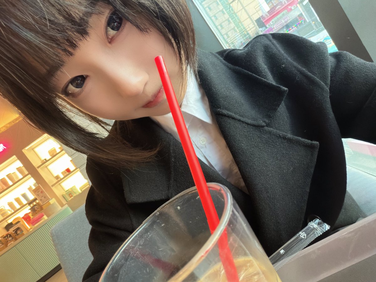 에모 エモ tweet media