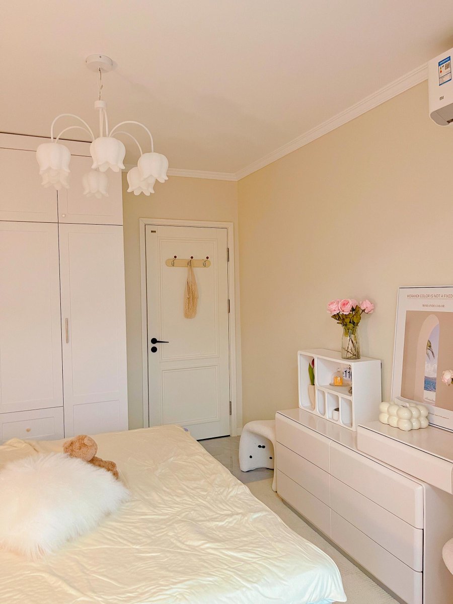 tinny24's tweet image. " Small moments, big magic—happy [节日名]! Savor the warmth, hug the ones you love, and let today feel like a gentle hug from life.  #CozyVibes #HolidayJoy"