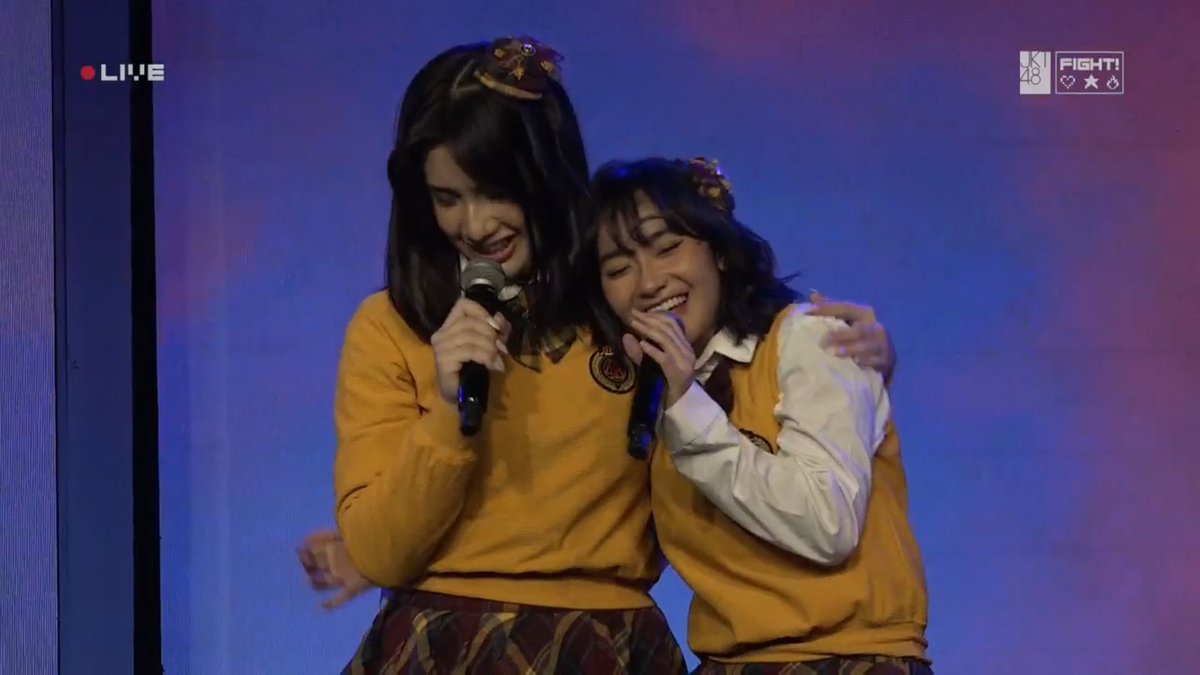 Rizkiradi itu satu kata tweet media