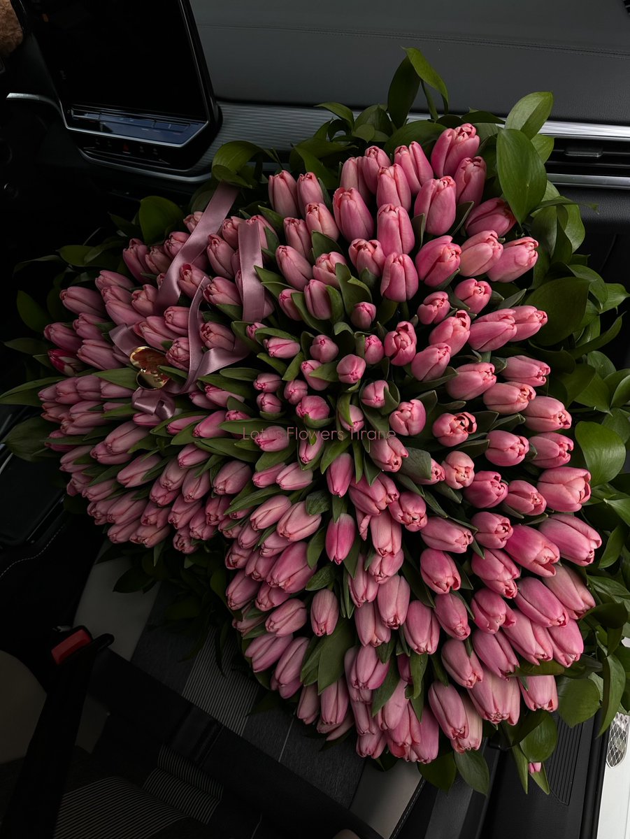 Flowerland tweet media