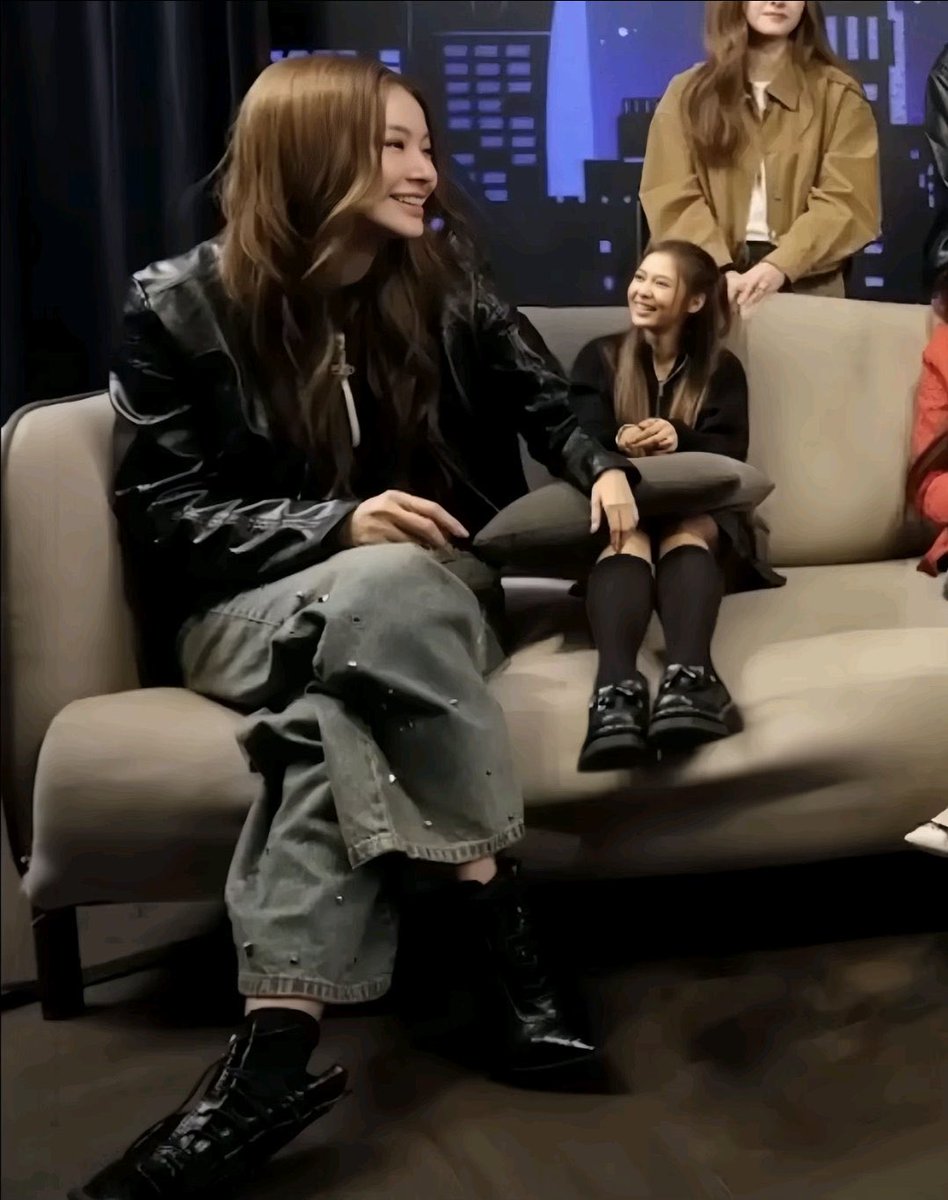 Lunar 🇦🇺🍬🎞️🧁 tweet media