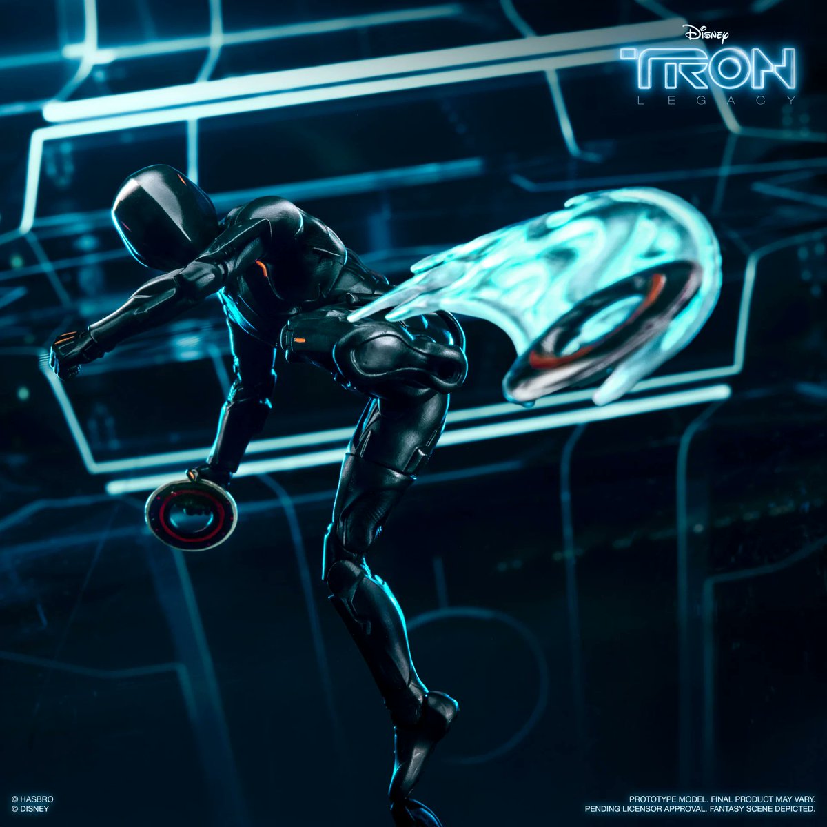 ShootingtheG's tweet image. The amount of times I replayed the Tron Legacy soundtrack while photographing these figures. I'm so excited to finally see these photos go live 😀

Hasbro Tron Legacy Action figures up for pre order today on Pulse at 1pm EST!

#hasbroemployee #toyphotography #tron #tronlegacy
