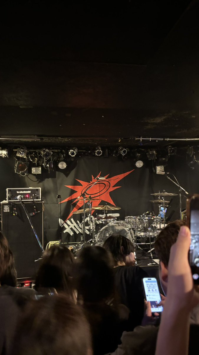 もえ tweet media