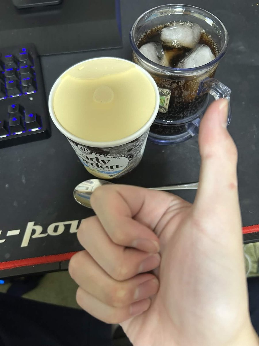 きのこ tweet media