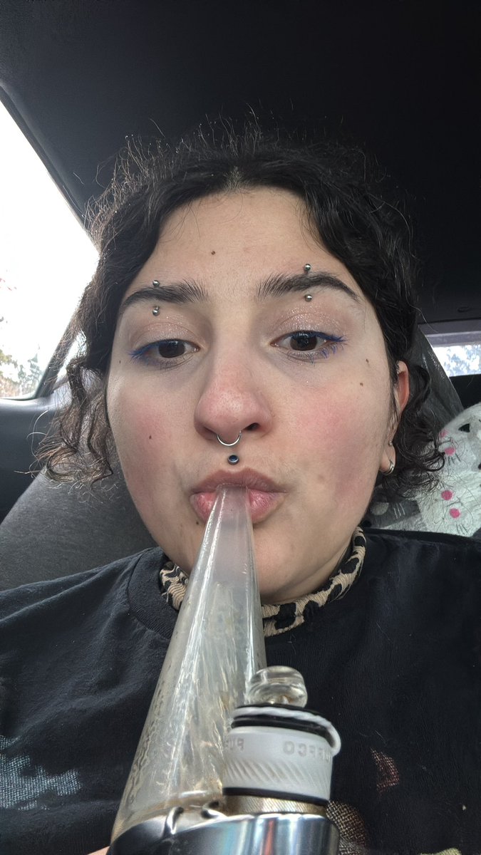 hexedhazel's tweet photo. @mistresssugarxo 🫡💨✨ https://t.co/VRWzbPKUFT