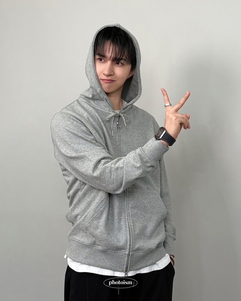 PHOTOISM BEHIND tweet media