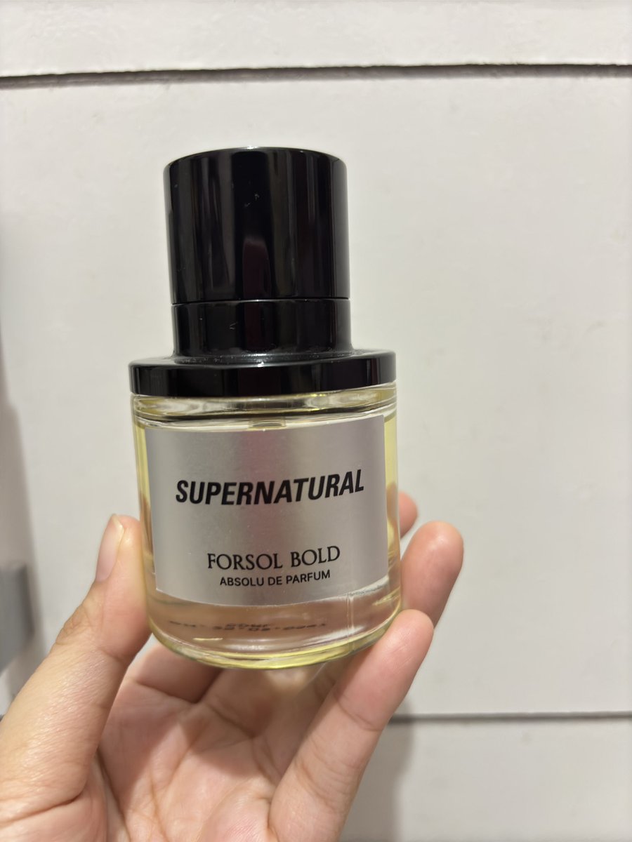 idowhatiwannad0's tweet image. WTs Forsol Supernatural 197k 

-HARGA SUDAH NETT!!
-isi masih 93%
-wangi green, woody, musky (alternatif diptyque tam dao)
-tahan 6 jam di baju (tergantung sitkon)
-tutup sudah magnetik
-bisa CO lewat toko oren

#wts #wtb #preloved #jualbeli #zonaBU #parfumlokal