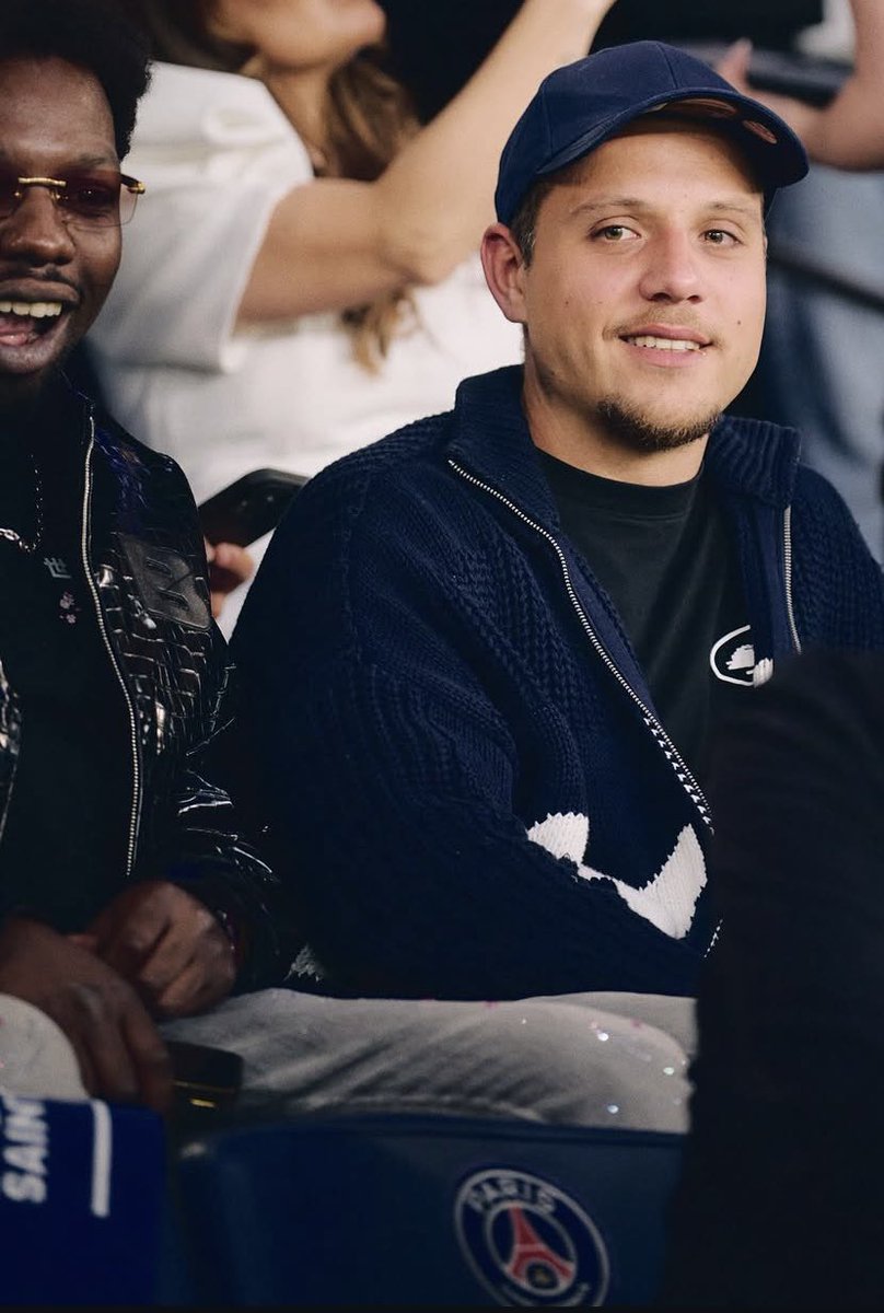 Miily_ 🗼 tweet media