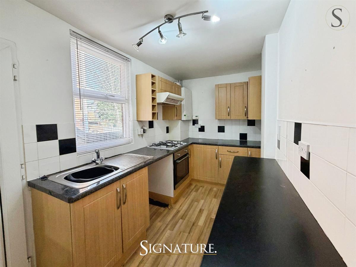 JohalsProperty's tweet photo. New to market - 2 Bed Terraced House, Milligan Road, Leicester, £995pcm. View details: https://t.co/gSNIOGiKb1 https://t.co/OzwffjJu3F