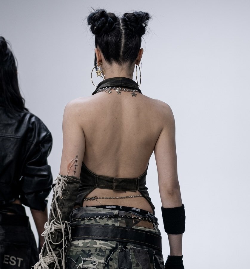 october 🥶 tweet media