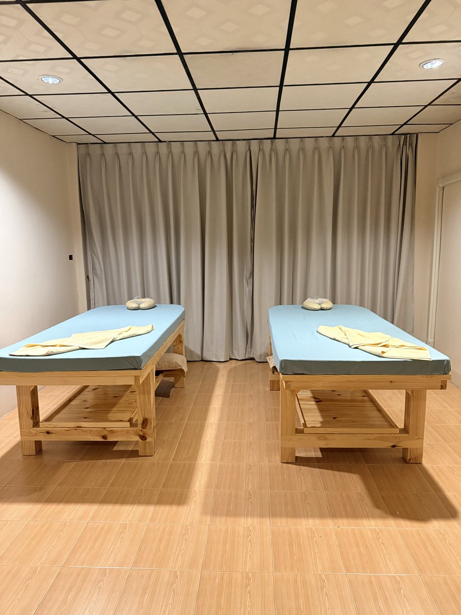 payu_1998's tweet photo. 🔥ด่วนๆร้านนวดเปิดใหม่
 ❤️ชื่อร้านBLUEBOYMASSAGE  
 📍🛣️รัชดาภิเษก 22 
 ⭐️ พิเศษ ⭐️ค่าคอร์สตอนนี้ลด 50% ลดถึงวันที่25 เมษายนนี้เท่านั้น..
🙏🏻คุณลูกค้าไหนเหนื่อยๆเมื่อยๆ..มาใช้บริการได้เลยครับ
 มีน้องๆ 🤵🏼พนักหล่อๆน่ารักจำนวนมาก พร้อมให้บริการ..
 🟢สามารถติดต่อสอบถามทางผู้จัดการได้ทาง LINE นี้เลยครับ 🙏🏻🙏🏻🙏🏻

https://t.co/jFWsUPjbEL