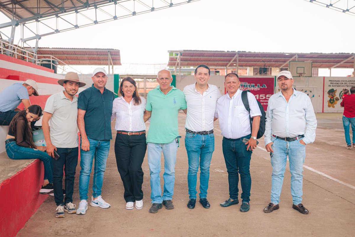 ingwilmerc's tweet photo. Acompañamos la socialización del proyecto más importante en la historia de Santana: la gasificación del 87 % de la zona rural del municipio, dignificando y brindando una mejor calidad de vida y bienestar a más de 1.700 familias santaneras.

Un proyecto con una inversión superior a los 15.000 millones de pesos, que gestionamos en equipo con la administración municipal, el Gobernador y mi compañero Jaime Raúl, ante el Gobierno Nacional y el Ministerio de Minas y Energía.
¡Santana cuenta conmigo, Vamos Pa’lante! 
 
@CaracolRadioTun @radio1tunja @TuiterosBoyaca @BluRadioCo @ELDIARIOBOYACA @boyacasietedias @miboyaca_co