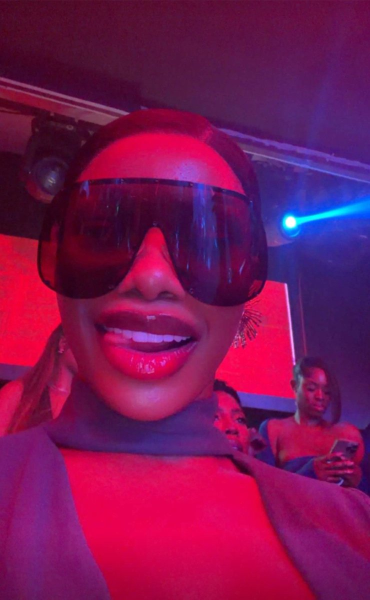 Vivien Nˢᵀ🔱📌 tweet media