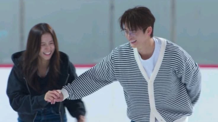 ck_dramas's tweet photo. Boyfriend on demand (2026) 👩🏻‍🤝‍👨🏽📱✨ https://t.co/phs18P5jtI
