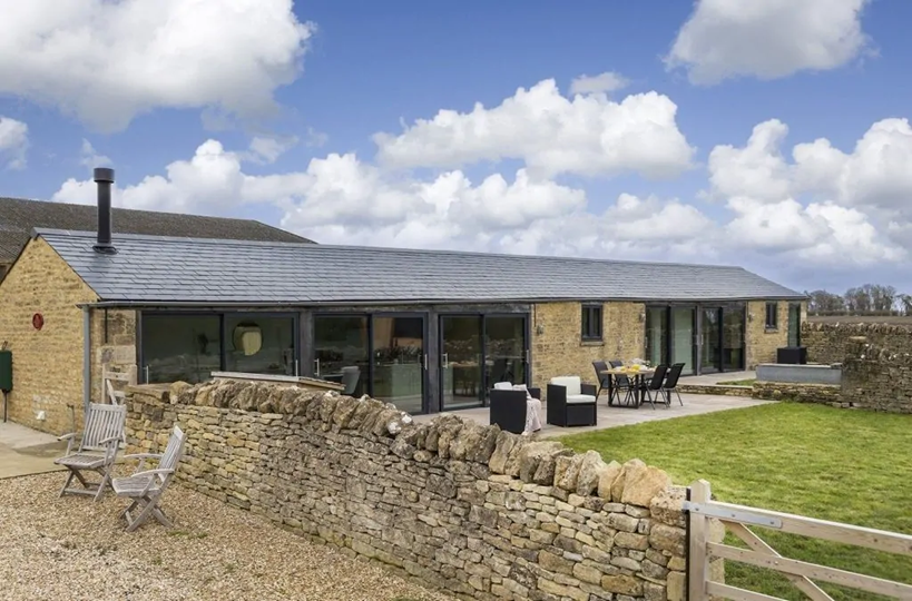 StayCotswold tweet media