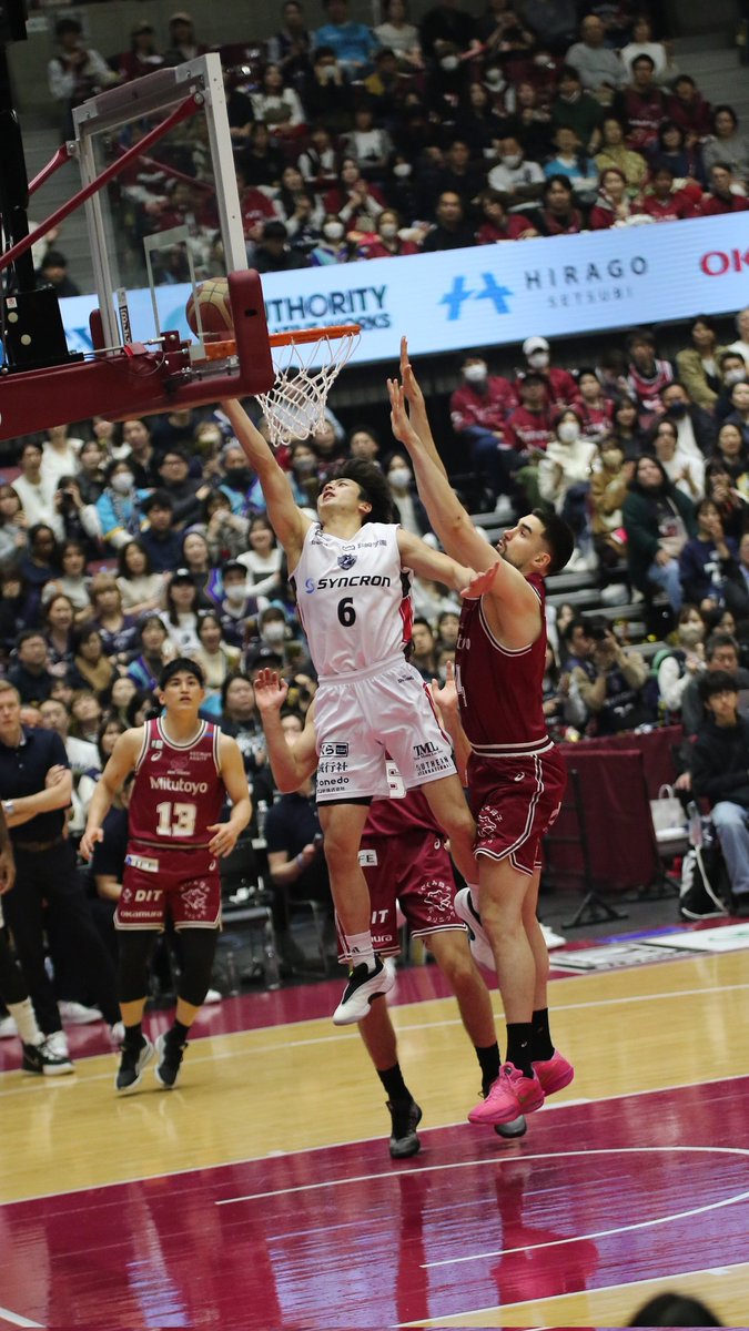 もびうす tweet media