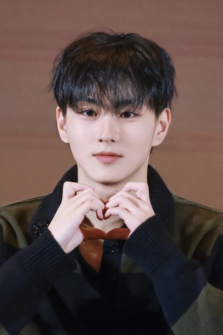 𝘌𝘭𝘪 tweet media