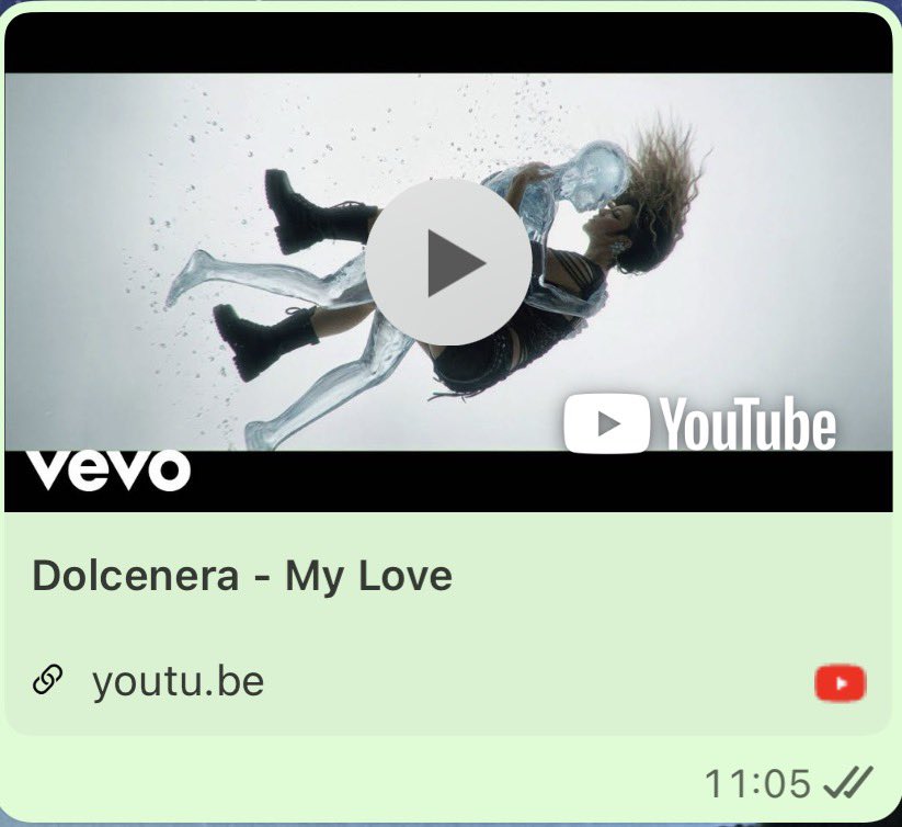 ManuDolcenera's tweet photo. Sono onorata ed emozionata per questa opera prima, un opera d’arte clamorosa: il primo videoclip musicale realizzato con intelligenza artificiale e real video.
Il tema del rapporto tra umano e intelligenza artificiale deve diventare al più presto tema sociale e istituzionale, in questa epoca di alienazione da performance permanente sui social come racconta #mylove 🧟‍♀️🧟‍♂️🧟‍♀️🧟‍♂️🧟‍♀️
https://t.co/9OTBgPhBxv