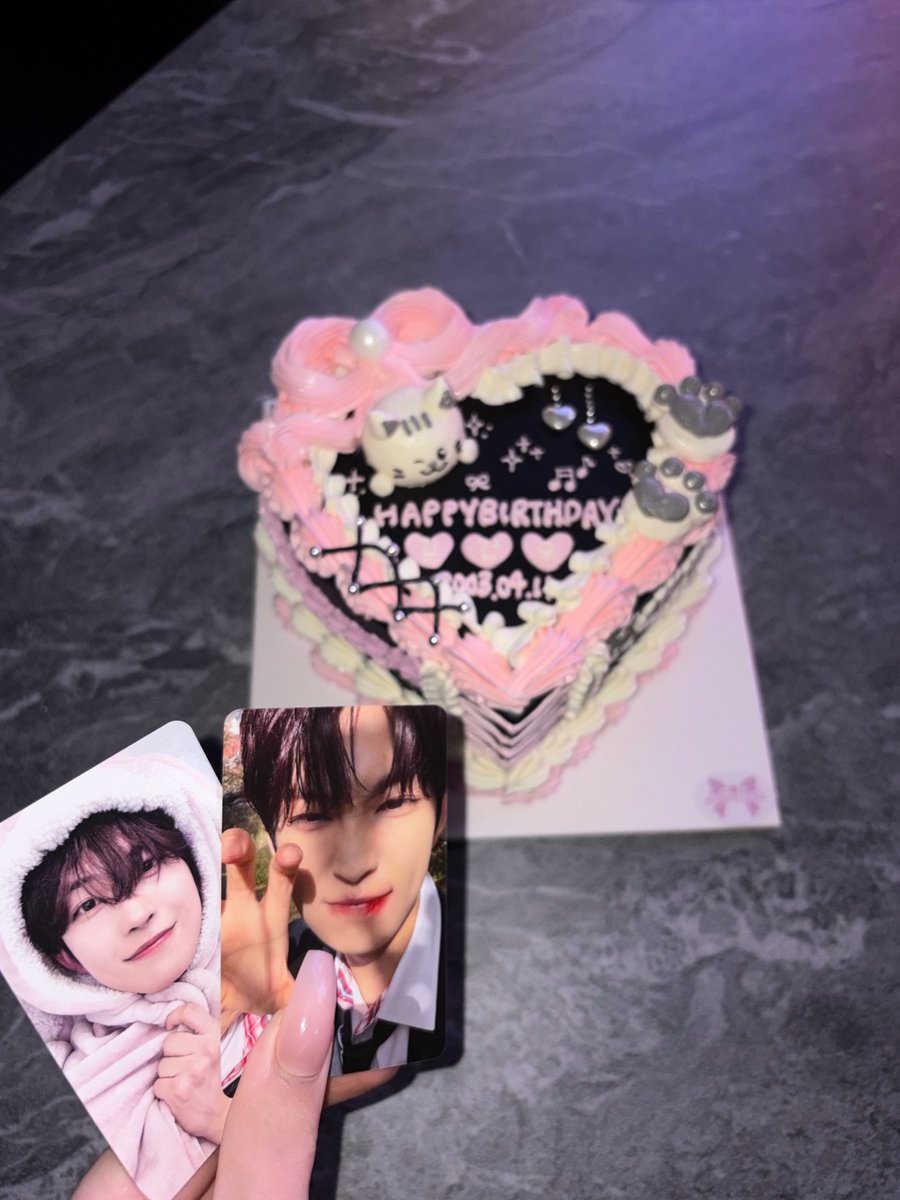 ♡ྀི ₊ tweet media