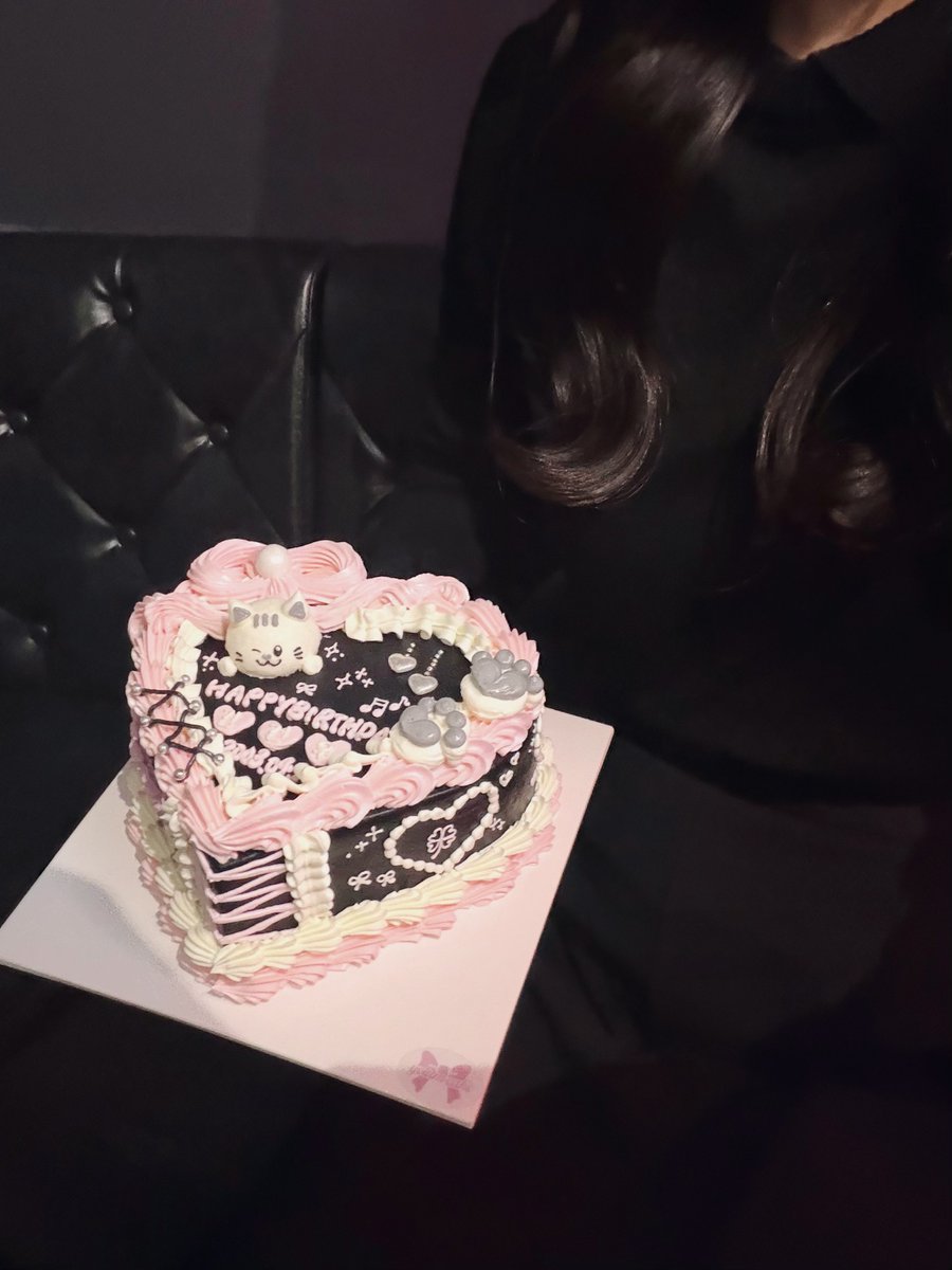 ♡ྀི ₊ tweet media