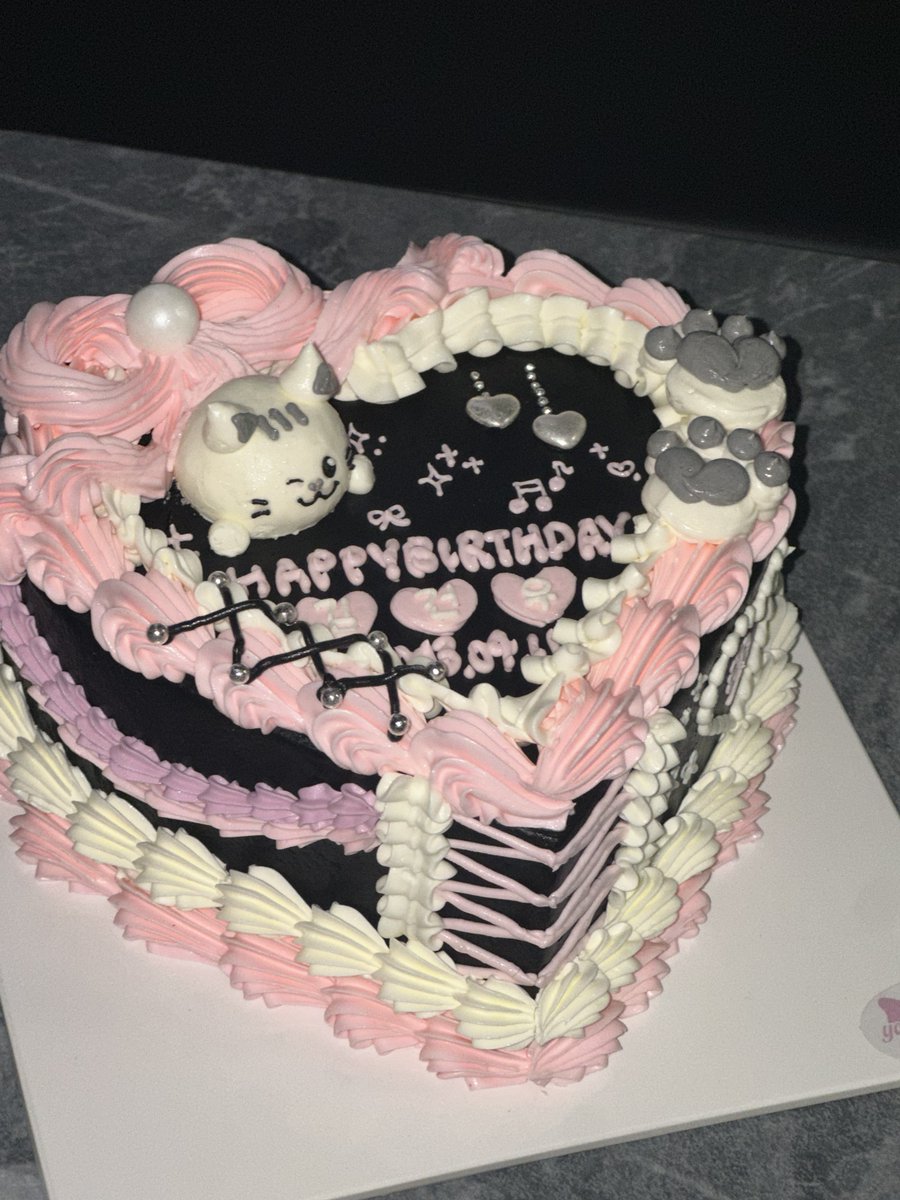 ♡ྀི ₊ tweet media