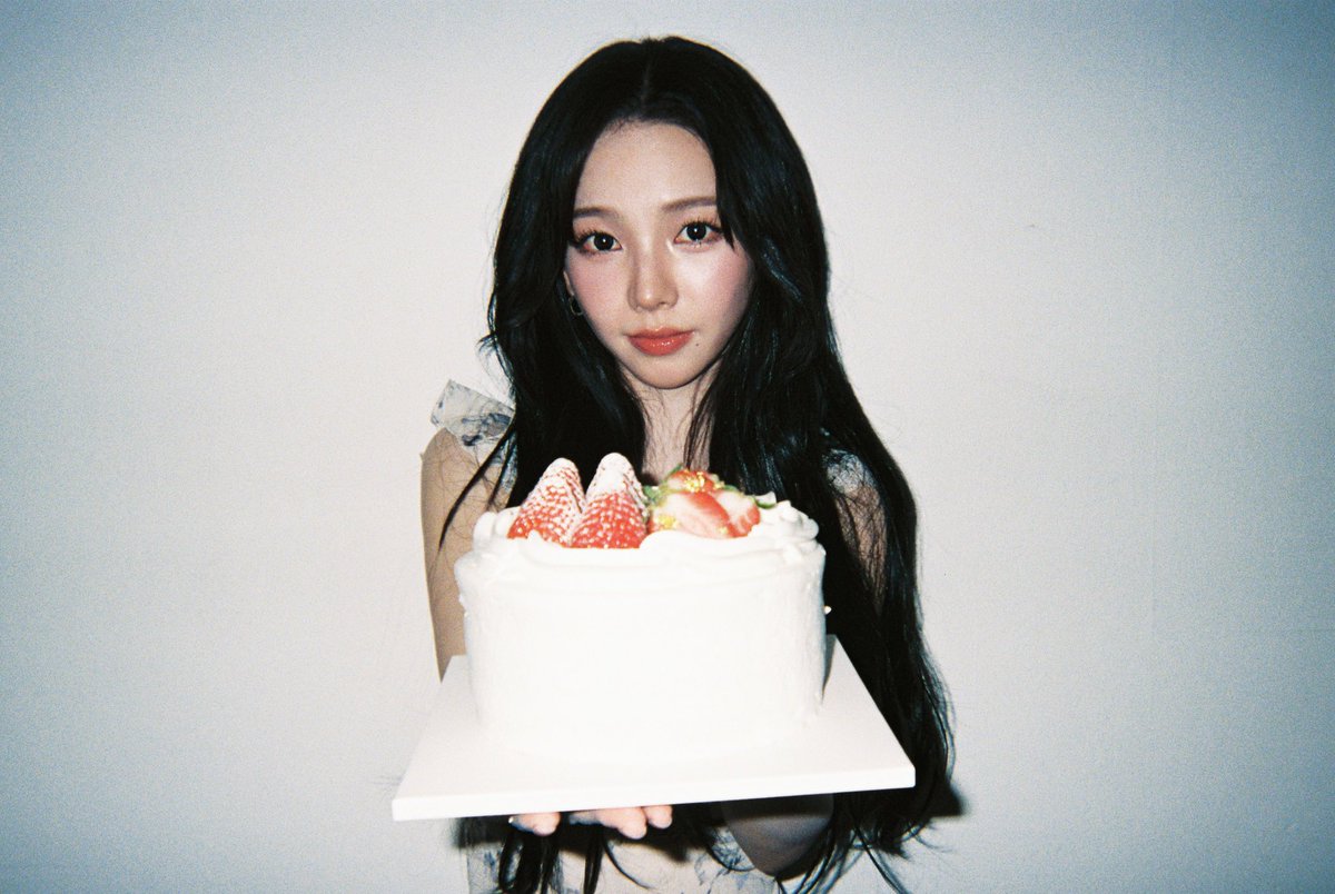 Birthday Girl, tweet media