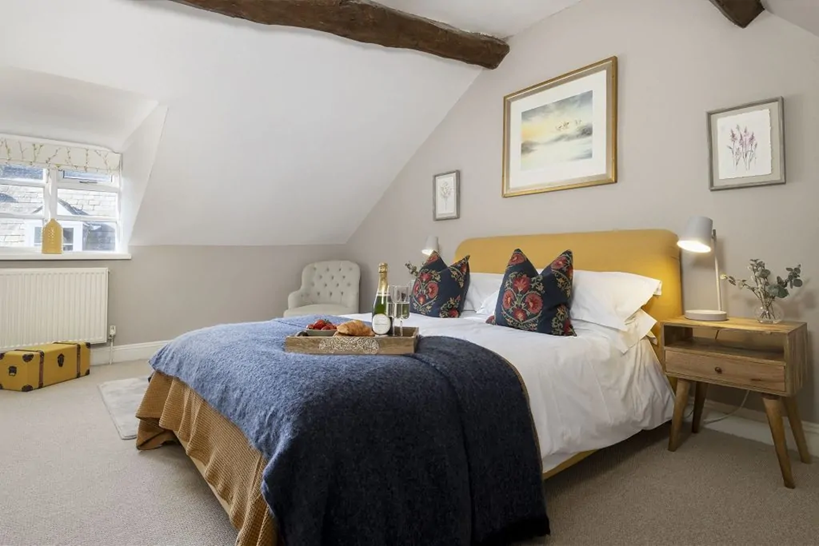 StayCotswold tweet media