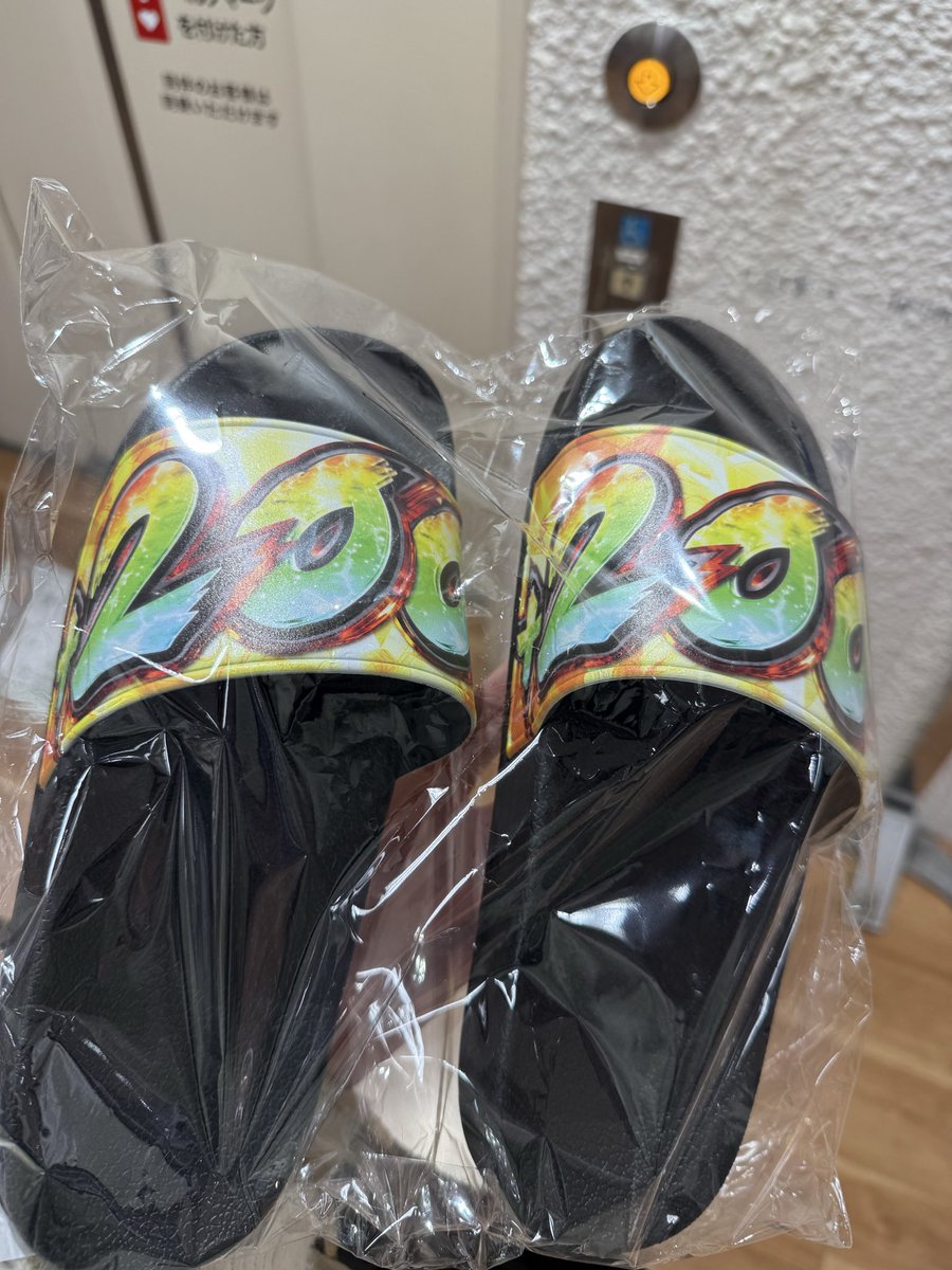 might_smn's tweet photo. と、イカついグッズ多数買ってきたって話 https://t.co/FOSwcaIPVr