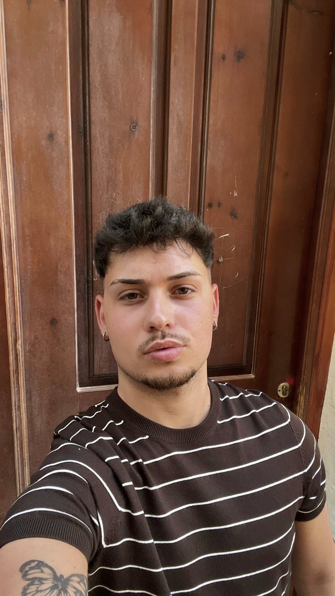 Aure Hernand tweet media