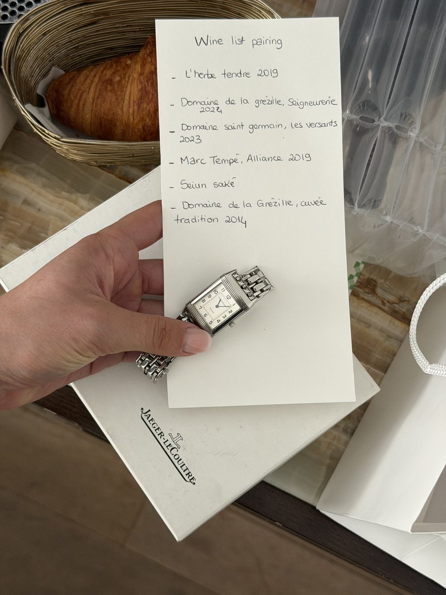 Elle Voss tweet media