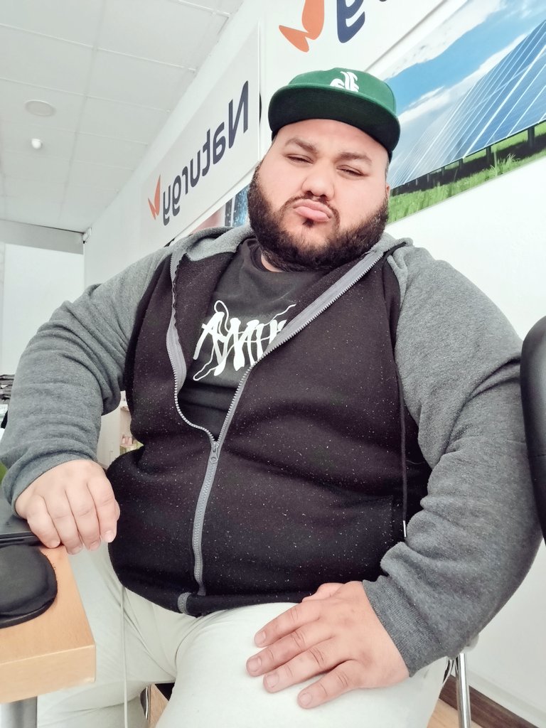 Osofeli. (20 k) tweet media