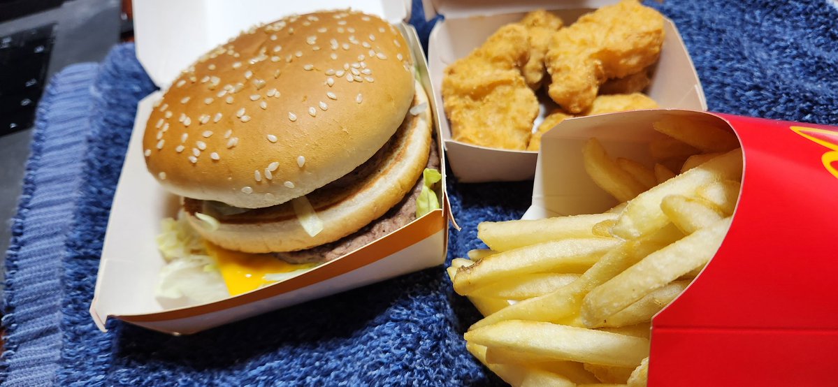 星野流人 tweet media