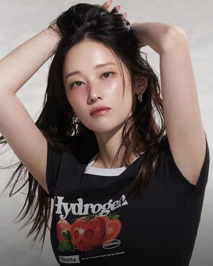 Louise 𖣂 ia tweet media