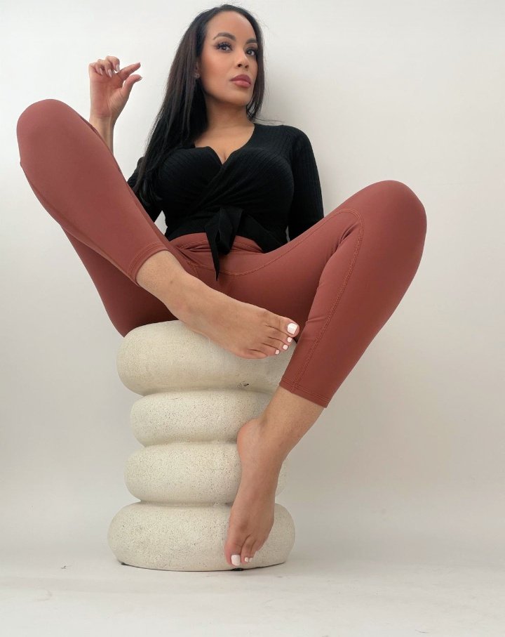 Goddess Lucy Findom ✨ tweet media