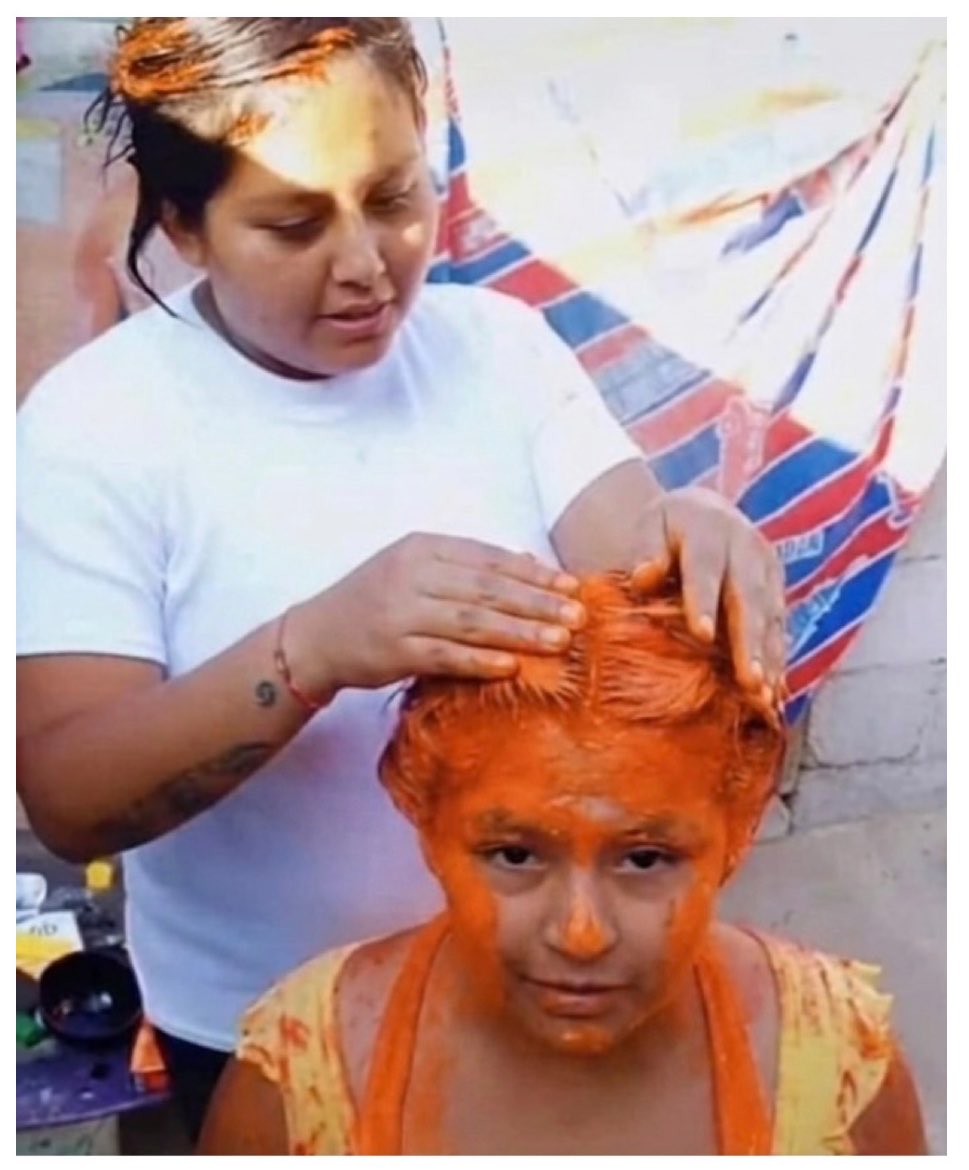 Ya casi lista para KAROLCHELLA 🪇🧡.  

2 DÍAS #KAROLCHELLA